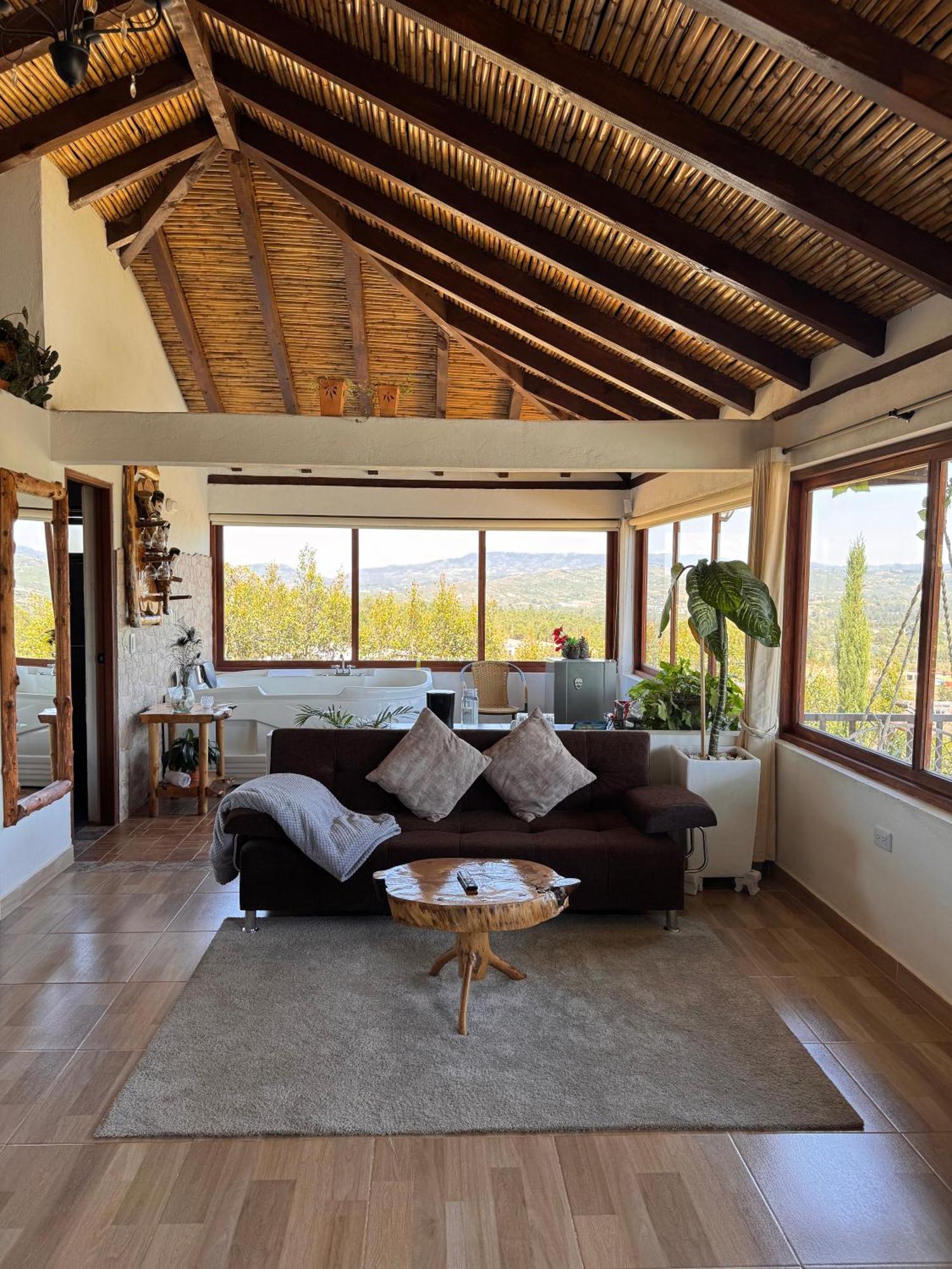 Chalet Glamping Con Jacuzzi Mirador Jarana De Leyva *